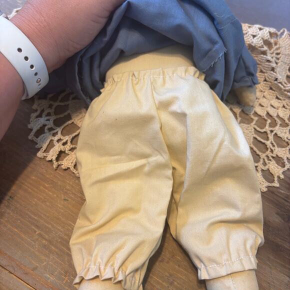 Primitive Fabric Doll Pair  Set Amish Mennonite Faceless Folk Art Boy Girl Decor - Picture 6 of 9